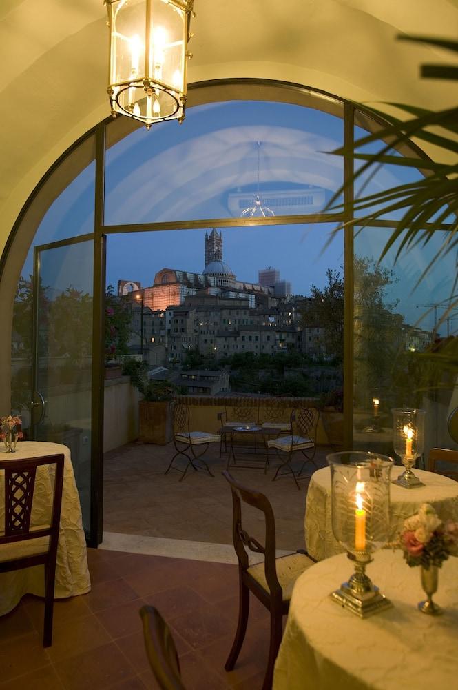 Bed and Breakfast Residenza D'Epoca Campo Regio Relais Siena Exteriér fotografie