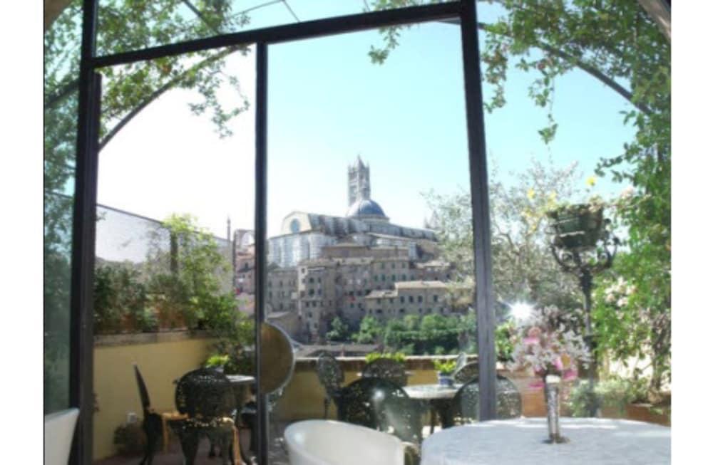 Bed and Breakfast Residenza D'Epoca Campo Regio Relais Siena Exteriér fotografie